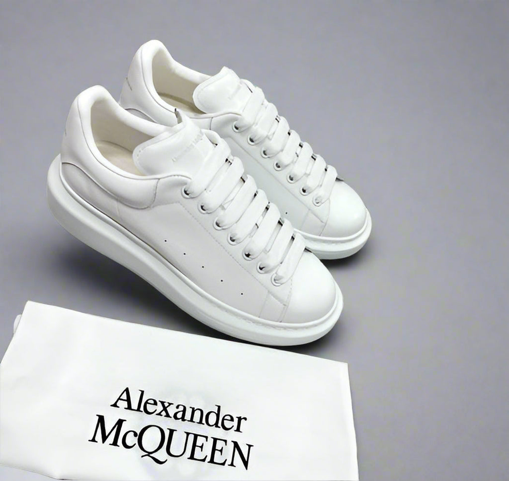 Adidași Alexander McQueen – Lux Îndrăzneț cu Textură Exotică