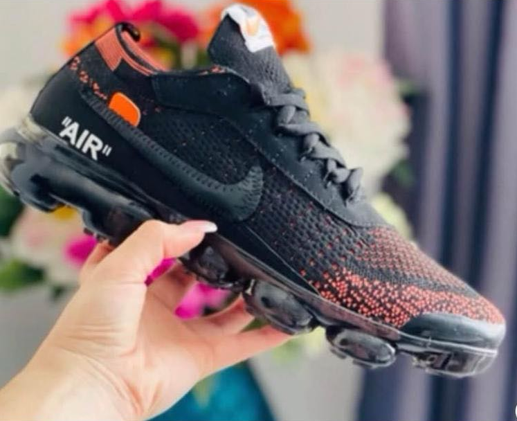 Nike Air Vapormax – Adidași revoluționari cu stil îndrăzneț și confort extrem