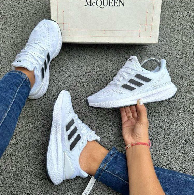Adidas BoostWhite