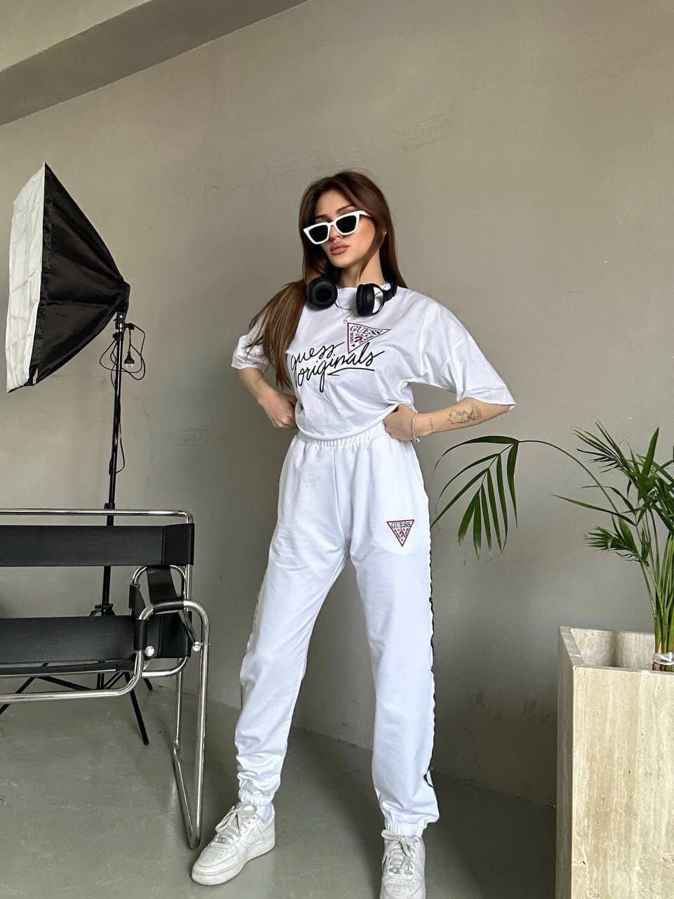 Set damă Guess Originals – Trening casual alb