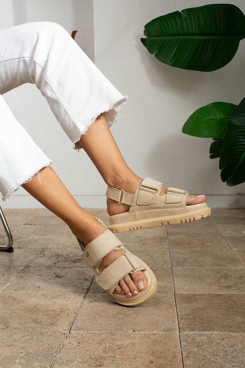 Papuci UGG – Confort Premium pentru Zile Relaxate